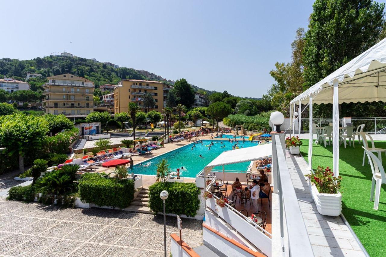 Villaggio Costa D'Argento San Vito Chietino Exterior foto